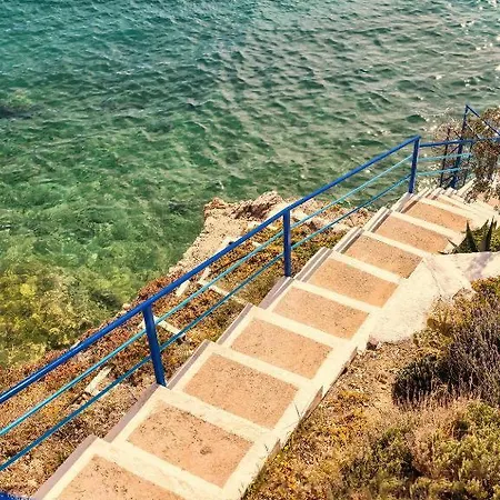 Villa Nikolitsa With Private Beach Megara Exterior photo