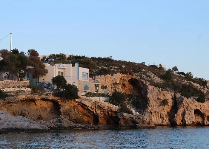 Villa Nikolitsa With Private Beach